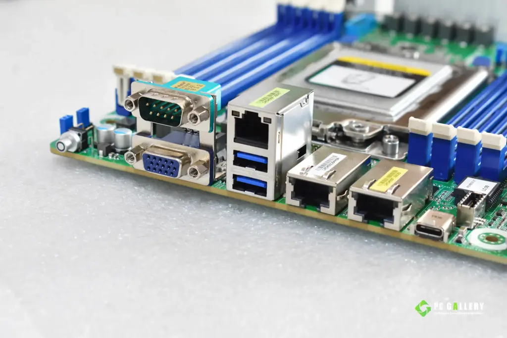 ROMED8-2T เมนบอร์ด AMD EPYC ขนาด ATX จาก ASRockRACK - | PC Gallery